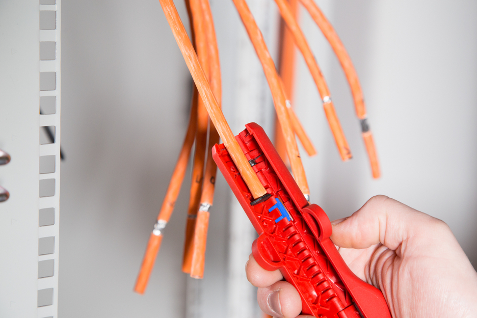 Cat-Cable-Stripper N° 10 | pour dénuder les câbles de données et de réseau