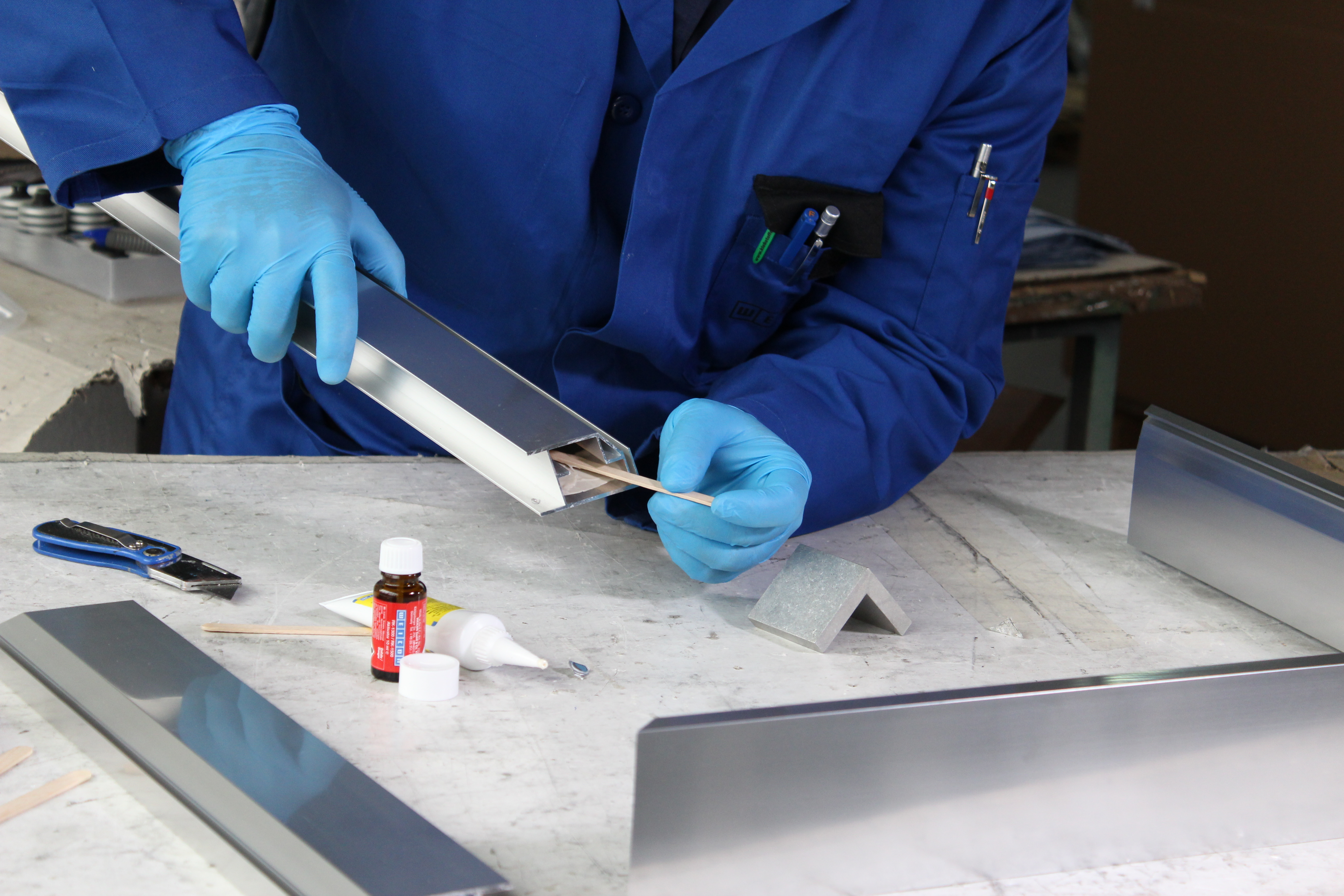 Colle Minute Aluminium | Métal liquide colle à base de résines époxy