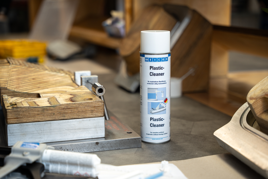 Plastic Cleaner | pour le nettoyage des applications en plastique