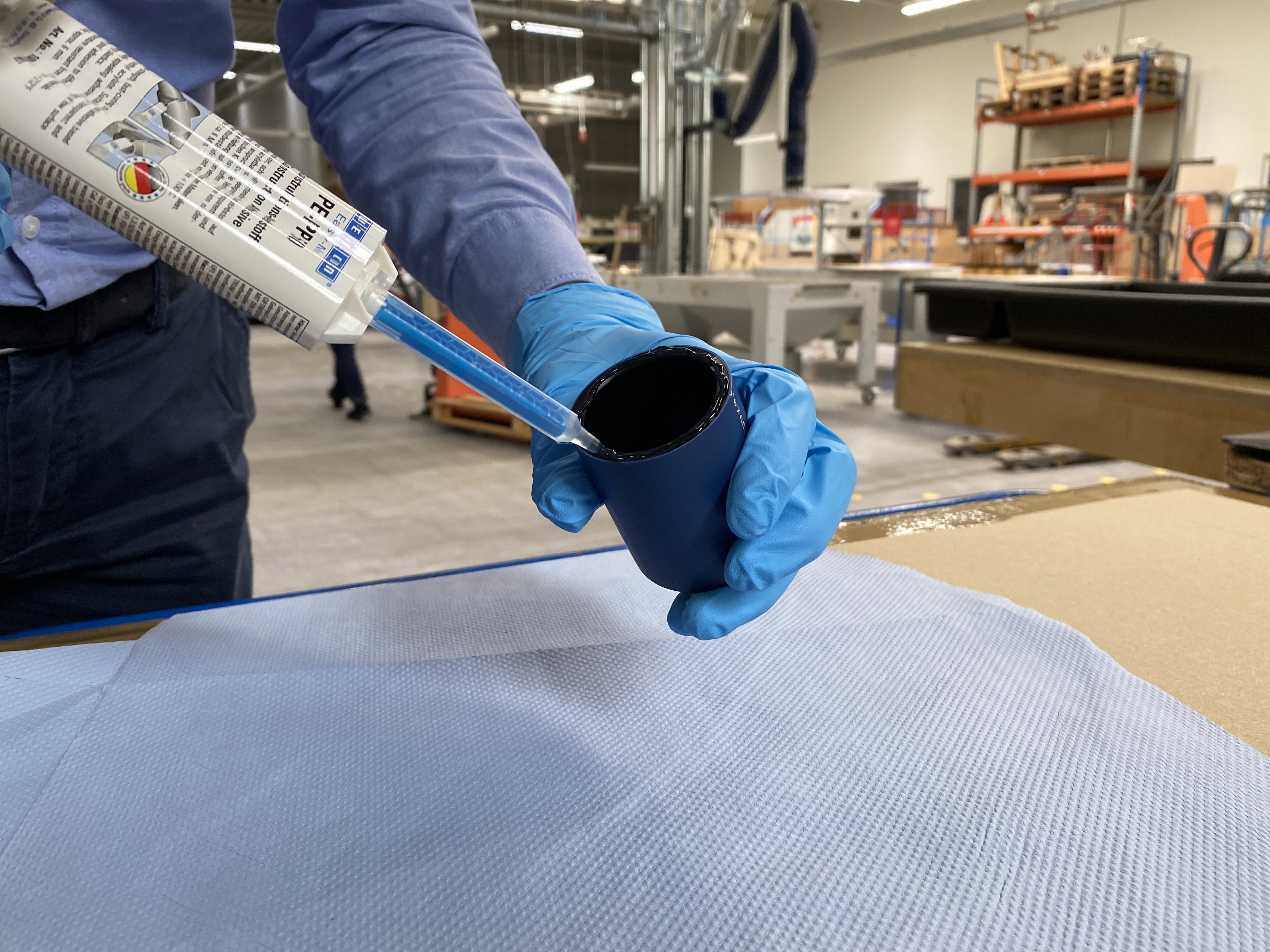 Easy-Mix PE-PP 50 | Adhésif de construction à base d'acrylate de méthyle pour matières plastiques spéciales