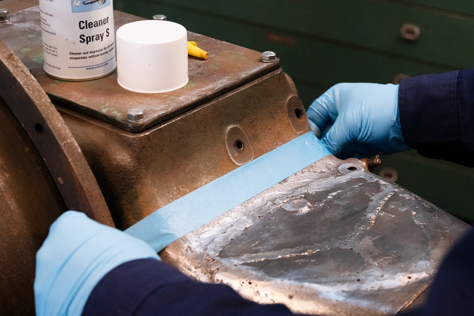 WEICON HB 300 | système à base de résines époxy résistant aux hautes températures pour la réparation et le moulage