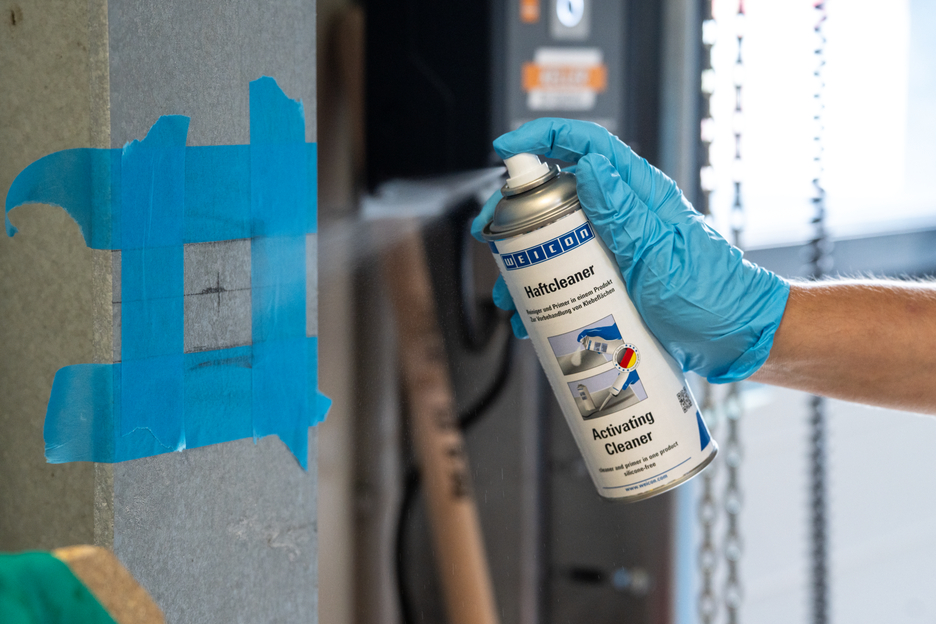 Spray Nettoyant-Activateur de surface | Degreaser and adhesive primer before bonding